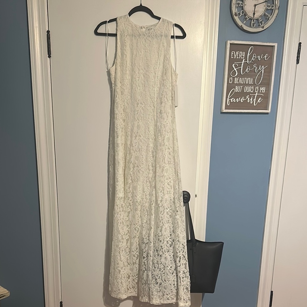 Red Dress Boutique Cream Sleeveless Mock Neck Gown